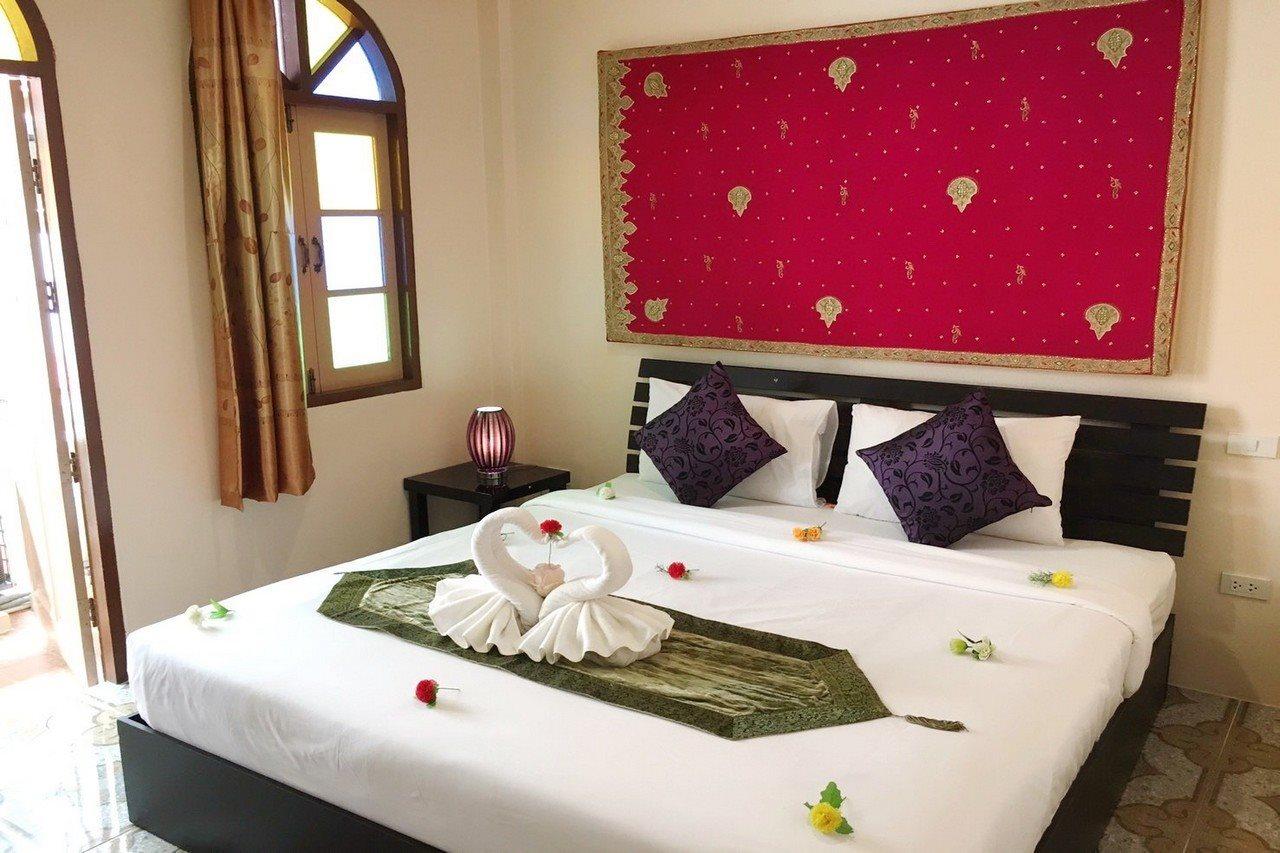 Goldsea Beach Patong Экстерьер фото