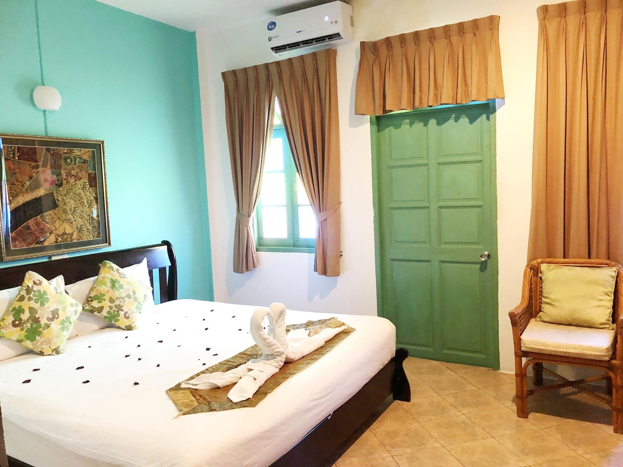 Goldsea Beach Patong Экстерьер фото