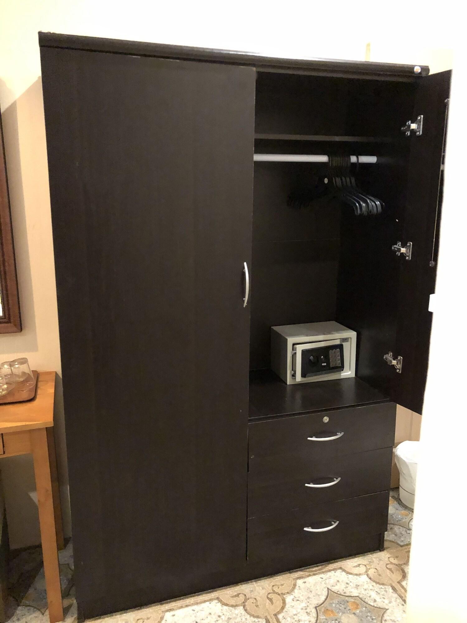 Goldsea Beach Patong Экстерьер фото