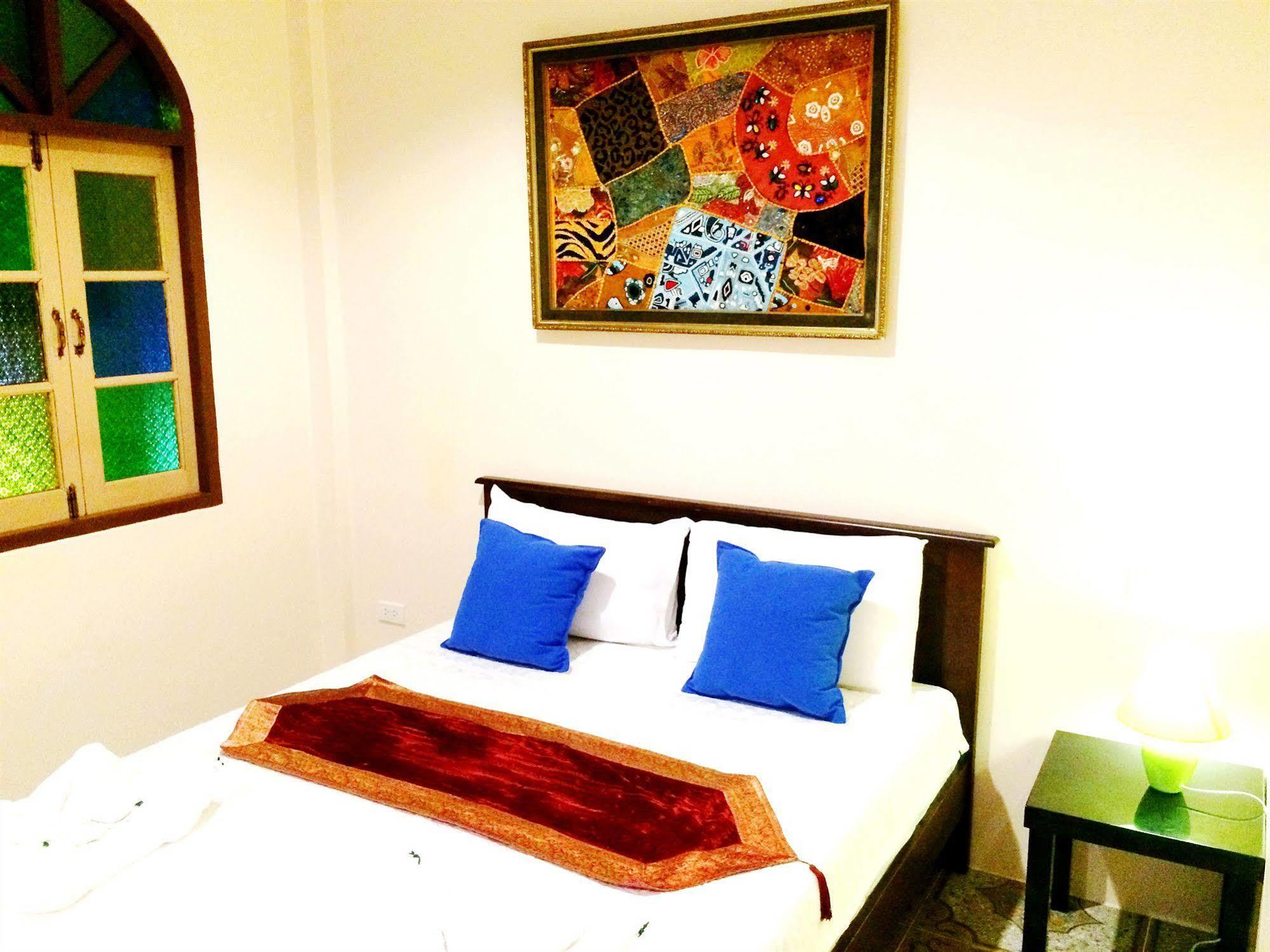 Goldsea Beach Patong Экстерьер фото